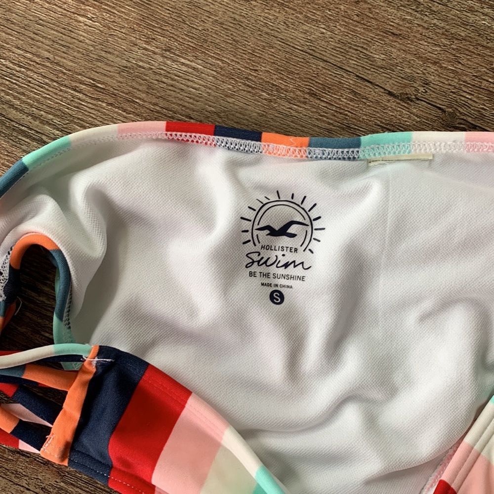 Hollister 2 Piece Matching Swim Bikini Top and Bottom Set - Picture 9 of 9